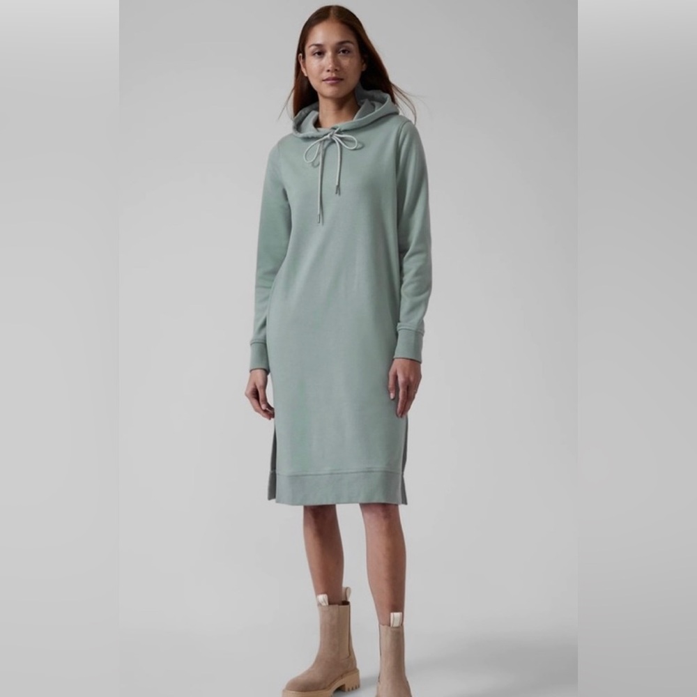 Athleta triumph hoodie dress minimalistic grey
